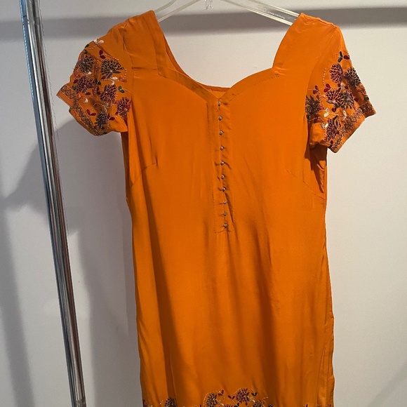 Women’s Indian 3 Piece Orange with Detailed Top & Pants w Matching Wrap-Large - Picture 7 of 11